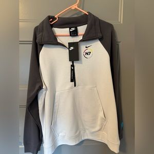 Nike N7 Quarter Zip Sweatshirt 🤩